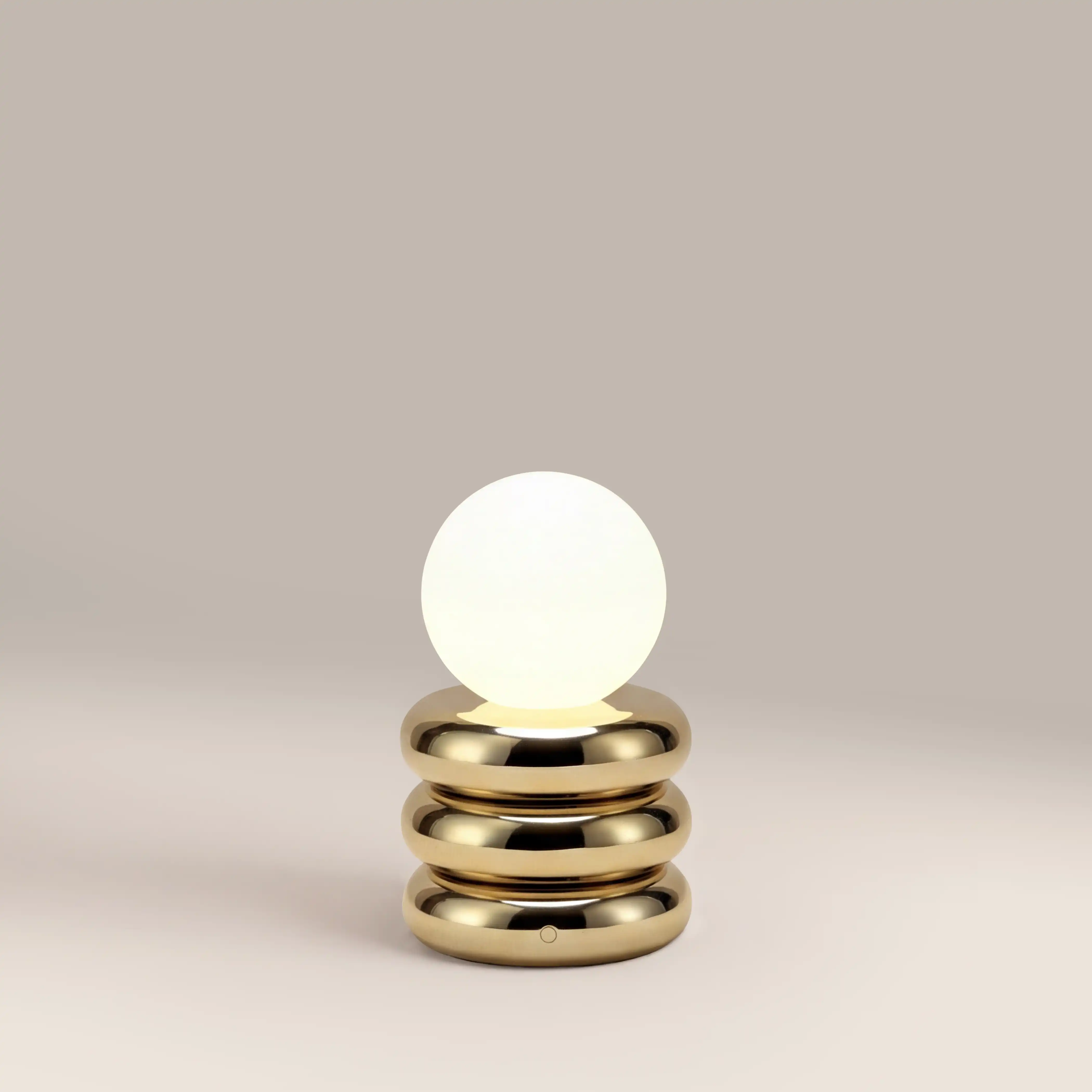 houseof Cordless Table Lamp | Brass - Image 3